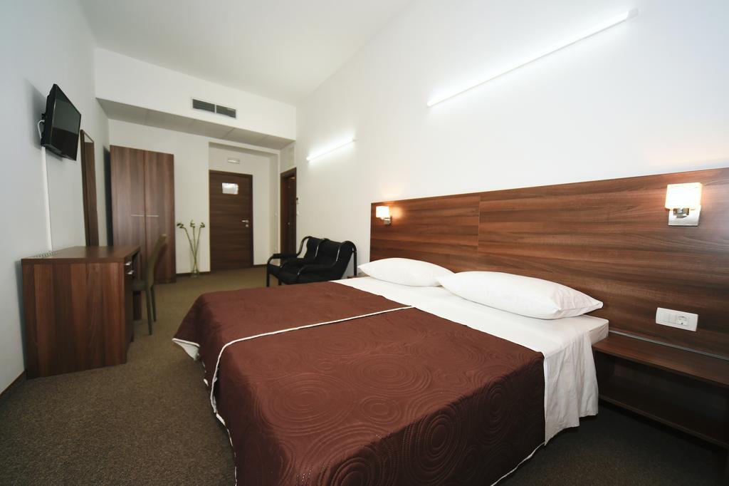 غييكا Riva Rooms الغرفة الصورة